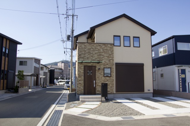 駐車場つきの家